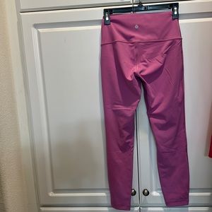 NWT lululemon wunder under high rise tight